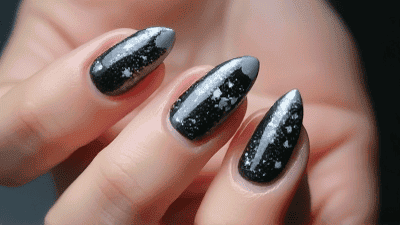 Celestial Chic: Star and Moon Nail Art Ideas